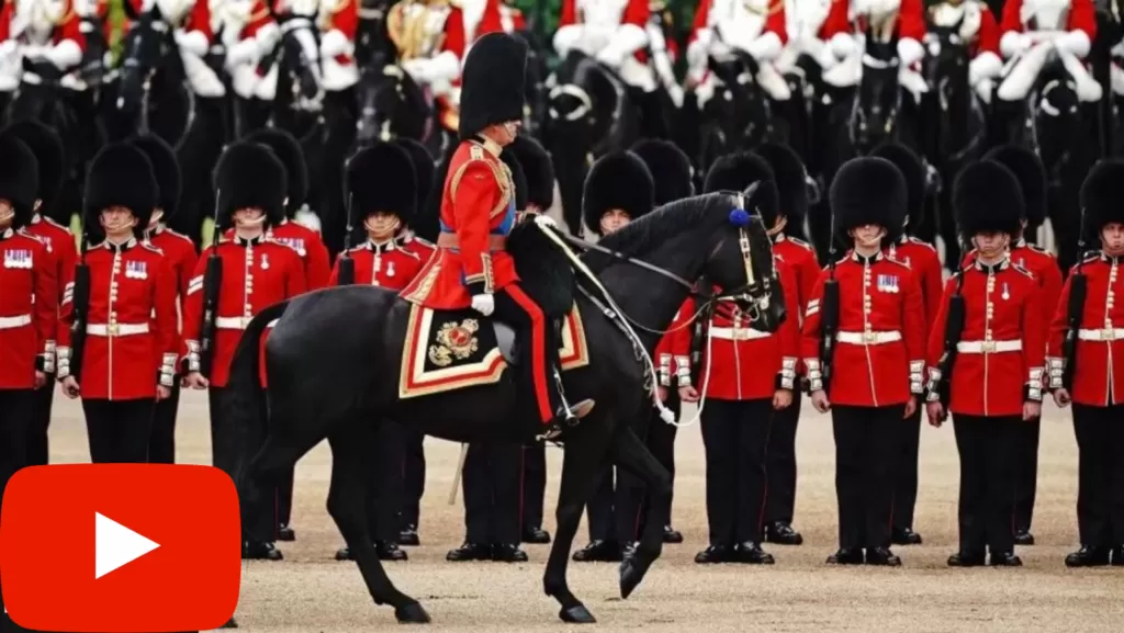 King rides on horseback in first Trooping the colour as monarch _png