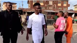 bukayo-saka-visits-lagos_png