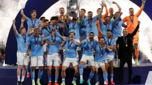 manchester-city-wins-treble-_png