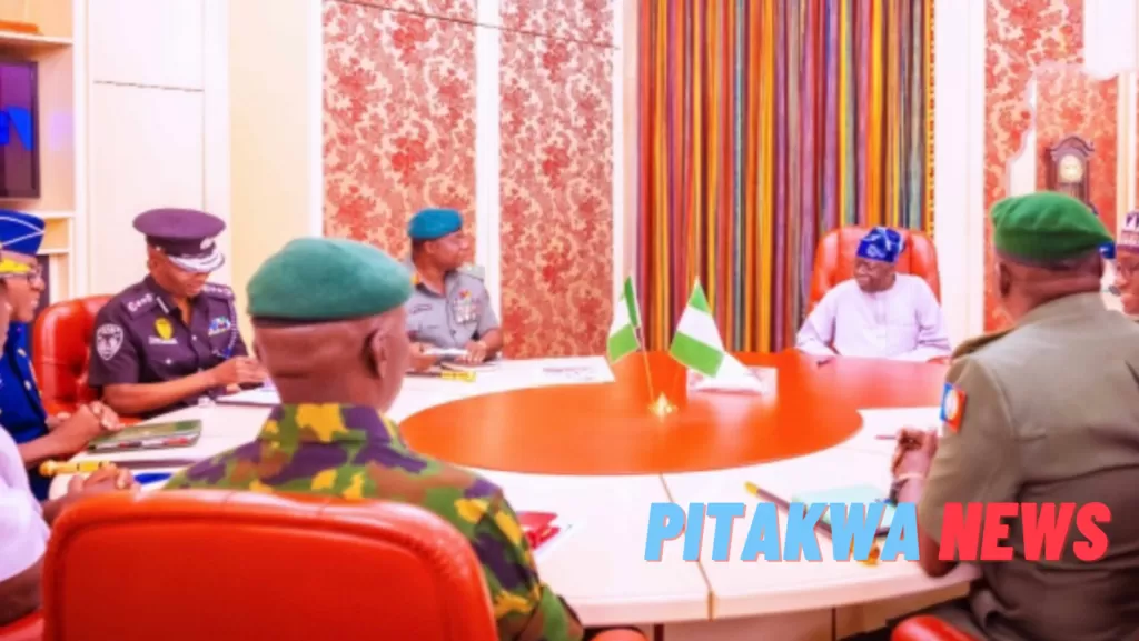 tinubu meets service chief _png