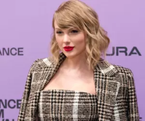 taylor swift addresses ongoing questions about her sexuality_png