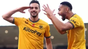 mario lemina stretches to prod home the winner!_png