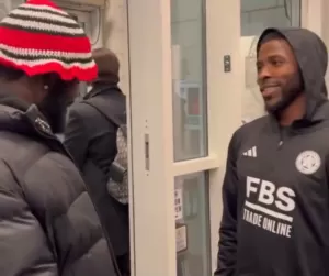 odumodublvck hangs out with kelechi iheanacho in leicester _png