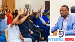 martins amaewhule presided over a plenary attended by his members, after complex demolition_png