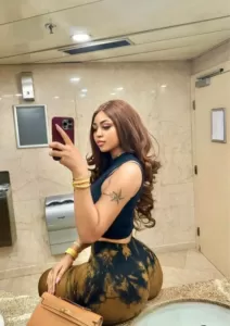 Latest photos of Reginal Daniel Rocks the internet