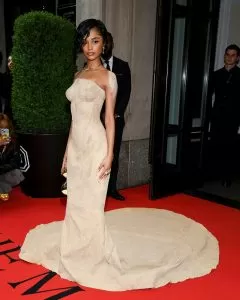 13 Talking Points Why South African Singer Tyla Cried on Stage