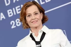 Sigourney Weaver Tears Up at Venice After Reporter Links ‘Alien’s’ Ripley to Kamala Harris ‘To Think My Work Would Have Anything to Do With Her Rise Makes Me Happy’