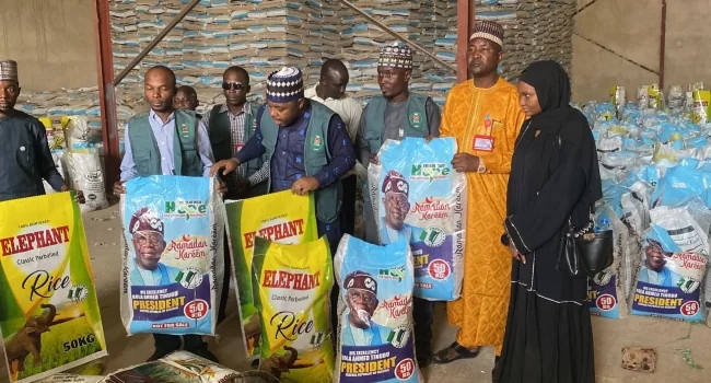 Kano Anti-Graft Body Uncovers Warehouse Where FG’s Rice Palliatives Are Rebagged