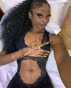 Ghanaian Crossdresser headucoter