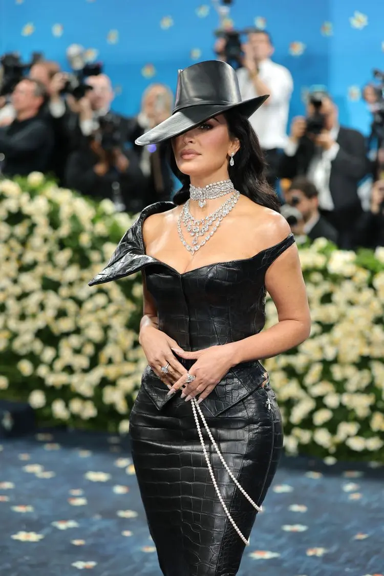 Kim Kardashian’s Daring Leather Dress Steals the Spotlight at the 2025 Met Gala
